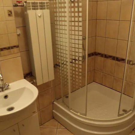 Koledowka Rest Alpesi faház *